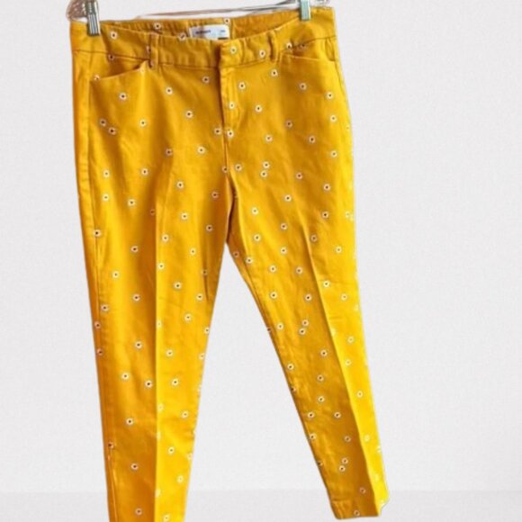 Old Navy Yellow Pants with White Flowers, Juniors Size‎ 14. Pre-loved - Picture 1 of 16
